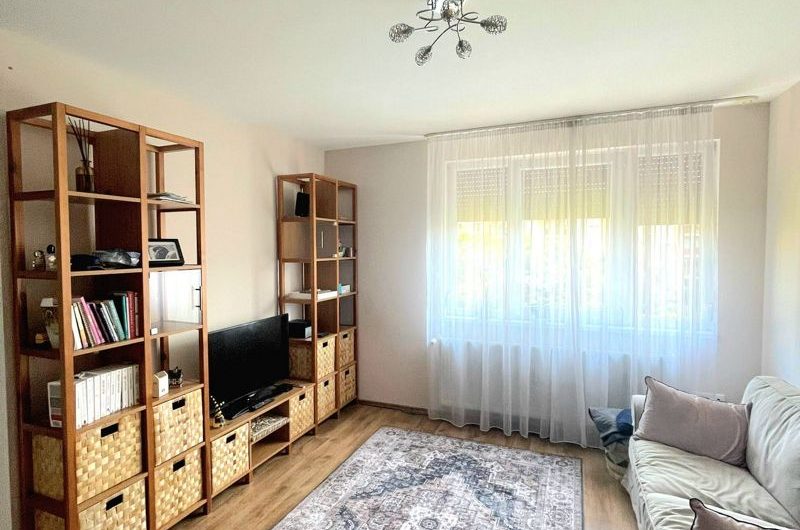 9.District,Close to Semmelweis University,2 rooms+Living room