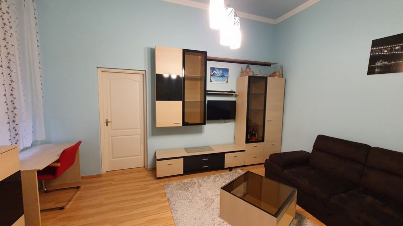 7.District,Close to Blaha & Oktogon,1 room+Living room with Separate Kitchen